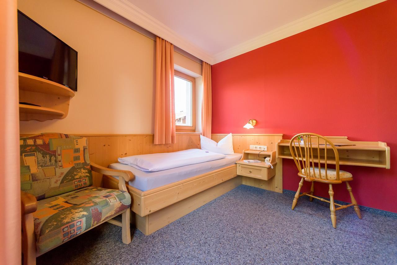 Kleines Hotel Edeltraud Aschau im Chiemgau Exteriér fotografie